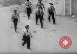 Immagine di Set di prigionieri carcere il fuoco Montreal, Quebec, Canada, 1962, secondo 36 filmato di repertorio 65675056482
