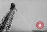 Immagine di Set di prigionieri carcere il fuoco Montreal, Quebec, Canada, 1962, secondo 46 filmato di repertorio 65675056482