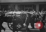 Standbild Tod von General Douglas MacArthur United States USA, 1964, aus Sekunde 14 historischem Filmmaterial Videoclip 65675056491
