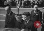 Standbild Tod von General Douglas MacArthur United States USA, 1964, aus Sekunde 21 historischem Filmmaterial Videoclip 65675056491