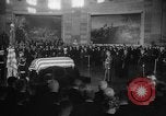 Image la mort de Herbert Hoover United States USA, 1964, de la seconde 15 séquences d'archives historiques vidéo 65675056492