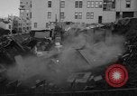 Immagine di Il crollo di edifici da flood erosione United States USA, 1965, secondo 21 filmato di repertorio 65675056505