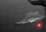 Image cargaisons de ravitaillement de Quemoy Formosa Détroit, 1958, de la seconde 11 séquences d'archives historiques vidéo 65675056518