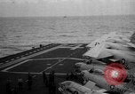 Image cargaisons de ravitaillement de Quemoy Formosa Détroit, 1958, de la seconde 14 séquences d'archives historiques vidéo 65675056518