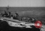 Image cargaisons de ravitaillement de Quemoy Formosa Détroit, 1958, de la seconde 18 séquences d'archives historiques vidéo 65675056518