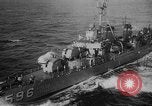 Image cargaisons de ravitaillement de Quemoy Formosa Détroit, 1958, de la seconde 25 séquences d'archives historiques vidéo 65675056518