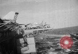Image cargaisons de ravitaillement de Quemoy Formosa Détroit, 1958, de la seconde 32 séquences d'archives historiques vidéo 65675056518