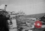 Image cargaisons de ravitaillement de Quemoy Formosa Détroit, 1958, de la seconde 34 séquences d'archives historiques vidéo 65675056518