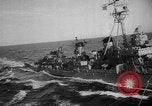 Image cargaisons de ravitaillement de Quemoy Formosa Détroit, 1958, de la seconde 39 séquences d'archives historiques vidéo 65675056518