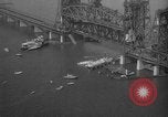 Standbild Nahverkehrszug fällt durch geöffnete Zugbrücke Newark New Jersey USA, 1958, aus Sekunde 13 historischem Filmmaterial Videoclip 65675056519