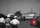 Standbild Nahverkehrszug fällt durch geöffnete Zugbrücke Newark New Jersey USA, 1958, aus Sekunde 54 historischem Filmmaterial Videoclip 65675056519