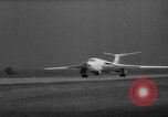 Standbild britischen Victor-Bomber Vereinigtes Königreich, 1958, aus Sekunde 45 historischem Filmmaterial Videoclip 65675056521