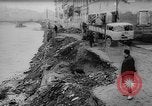 Image Causés par les inondations de l'Arno Florence Italie, 1966, de la seconde 1 séquences d'archives historiques vidéo 65675056529