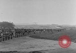 Standbild British Air Show Farnborough England, 1951, aus Sekunde 19 historischem Filmmaterial Videoclip 65675056540