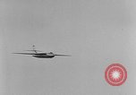 Standbild British Air Show Farnborough England, 1951, aus Sekunde 27 historischem Filmmaterial Videoclip 65675056540
