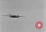 Standbild British Air Show Farnborough England, 1951, aus Sekunde 28 historischem Filmmaterial Videoclip 65675056540