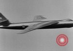 Standbild British Air Show Farnborough England, 1951, aus Sekunde 32 historischem Filmmaterial Videoclip 65675056540