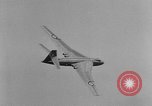 Standbild British Air Show Farnborough England, 1951, aus Sekunde 36 historischem Filmmaterial Videoclip 65675056540