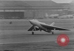 Standbild British Air Show Farnborough England, 1951, aus Sekunde 43 historischem Filmmaterial Videoclip 65675056540