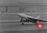 Standbild British Air Show Farnborough England, 1951, aus Sekunde 44 historischem Filmmaterial Videoclip 65675056540
