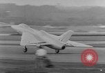 Standbild British Air Show Farnborough England, 1951, aus Sekunde 51 historischem Filmmaterial Videoclip 65675056540