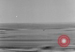 Standbild British Air Show Farnborough England, 1951, aus Sekunde 56 historischem Filmmaterial Videoclip 65675056540