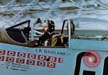 Immagine di I piloti pronti per la missione Germania, 1945, secondo 5 filmato di repertorio 65675056550