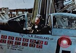 Immagine di I piloti pronti per la missione Germania, 1945, secondo 9 filmato di repertorio 65675056550