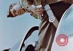 Immagine di I piloti pronti per la missione Germania, 1945, secondo 45 filmato di repertorio 65675056550