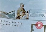 Immagine di I piloti pronti per la missione Germania, 1945, secondo 52 filmato di repertorio 65675056550