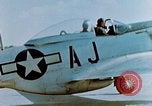 Image pilotes prêts pour la mission Allemagne, 1945, de la seconde 22 séquences d'archives historiques vidéo 65675056551
