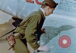 Image pilotes prêts pour la mission Allemagne, 1945, de la seconde 31 séquences d'archives historiques vidéo 65675056551