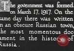 Immagine di Imperial soldati russi rivolta in Petrograd Pietrogrado Russia, 1917, secondo 1 filmato di repertorio 65675056575