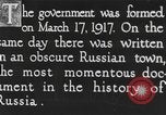 Immagine di Imperial soldati russi rivolta in Petrograd Pietrogrado Russia, 1917, secondo 3 filmato di repertorio 65675056575