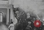 Immagine di Imperial soldati russi rivolta in Petrograd Pietrogrado Russia, 1917, secondo 10 filmato di repertorio 65675056575