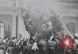 Immagine di Imperial soldati russi rivolta in Petrograd Pietrogrado Russia, 1917, secondo 13 filmato di repertorio 65675056575