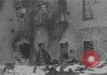 Immagine di Imperial soldati russi rivolta in Petrograd Pietrogrado Russia, 1917, secondo 21 filmato di repertorio 65675056575