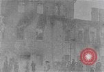Immagine di Imperial soldati russi rivolta in Petrograd Pietrogrado Russia, 1917, secondo 26 filmato di repertorio 65675056575