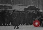 Immagine di Imperial soldati russi rivolta in Petrograd Pietrogrado Russia, 1917, secondo 58 filmato di repertorio 65675056575