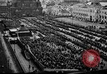 Immagine di Dimostrazione pacifica nella Piazza Rossa Mosca Russia, 1917, secondo 5 filmato di repertorio 65675056578