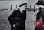 Immagine di Leader bolscevico Vladimir Lenin e Lev Kamenev Mosca Russia Unione Sovietica, 1918, secondo 3 filmato di repertorio 65675056595