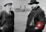 Immagine di Leader bolscevico Vladimir Lenin e Lev Kamenev Mosca Russia Unione Sovietica, 1918, secondo 8 filmato di repertorio 65675056595