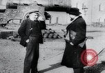 Immagine di Leader bolscevico Vladimir Lenin e Lev Kamenev Mosca Russia Unione Sovietica, 1918, secondo 12 filmato di repertorio 65675056595