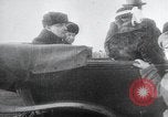 Immagine di Leader bolscevico Vladimir Lenin e Lev Kamenev Mosca Russia Unione Sovietica, 1918, secondo 28 filmato di repertorio 65675056595