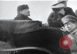 Immagine di Leader bolscevico Vladimir Lenin e Lev Kamenev Mosca Russia Unione Sovietica, 1918, secondo 32 filmato di repertorio 65675056595