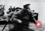 Image soldats impériaux russes la Russie, 1918, de la seconde 22 séquences d'archives historiques vidéo 65675056596