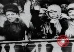 Immagine di Marzo dai dimostranti La Russia, 1917, secondo 13 filmato di repertorio 65675056599