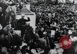 Immagine di Marzo dai dimostranti La Russia, 1917, secondo 24 filmato di repertorio 65675056599