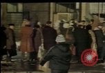 Standbild Erklärung des Kriegsrechts in Polen 1981 Polen, 1981, aus Sekunde 25 historischem Filmmaterial Videoclip 65675056617