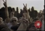 Standbild Wasserschläuche auf Demonstranten in Polen Krise verwendet Polen, 1981, aus Sekunde 12 historischem Filmmaterial Videoclip 65675056622